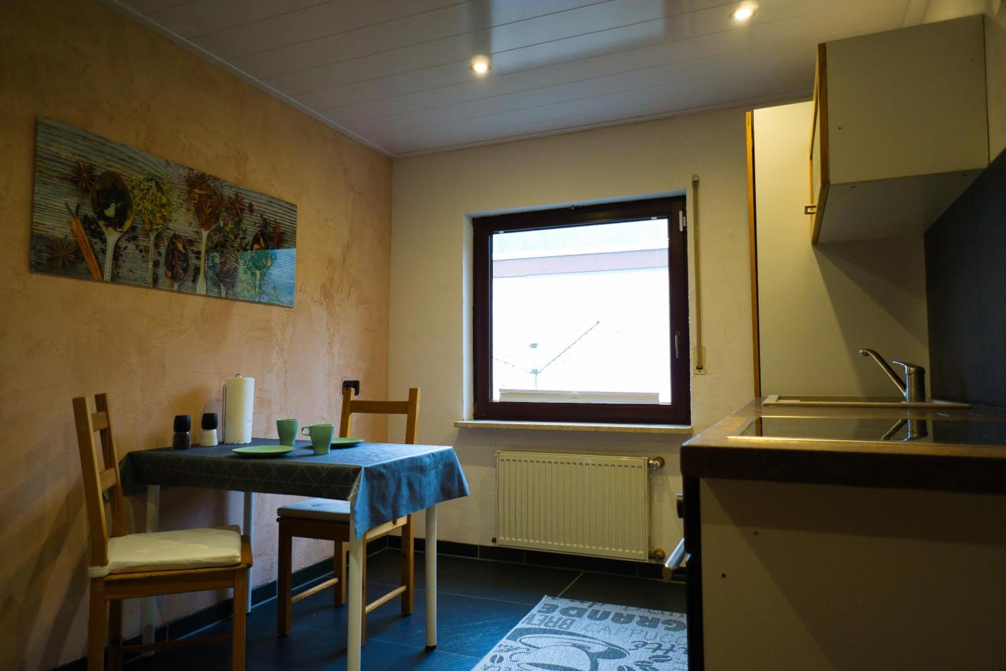 Gemuetliche Wohnung Mit Neckarblick เอเบอร์บาค ภายนอก รูปภาพ